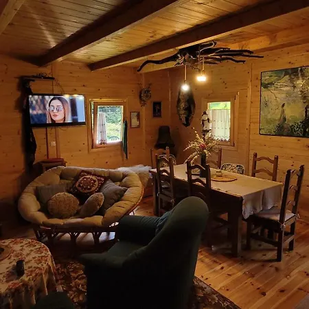 Pod Magnolia Apartment *